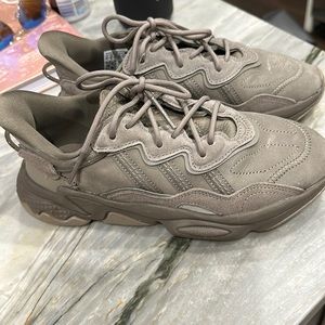 adidas Originals Ozweego shoes size 7.5 new